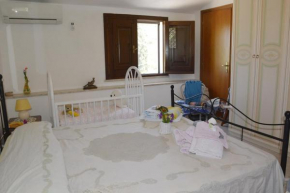 Отель La casa tra mare e collina  Кустоначи